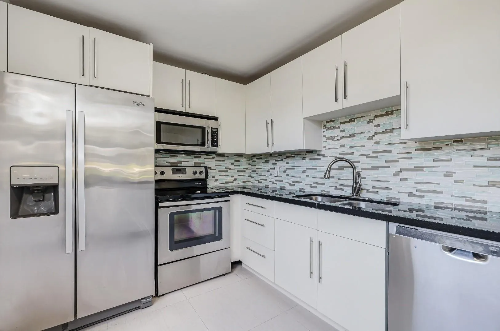 9471 Evergreen Pl, #104