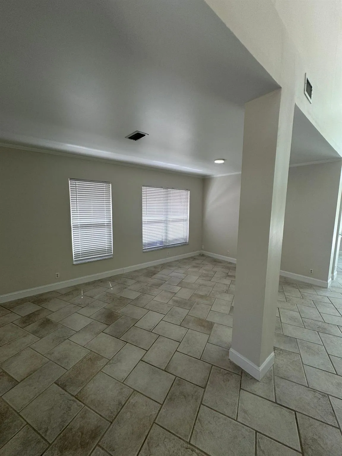 7711 NW 29th St