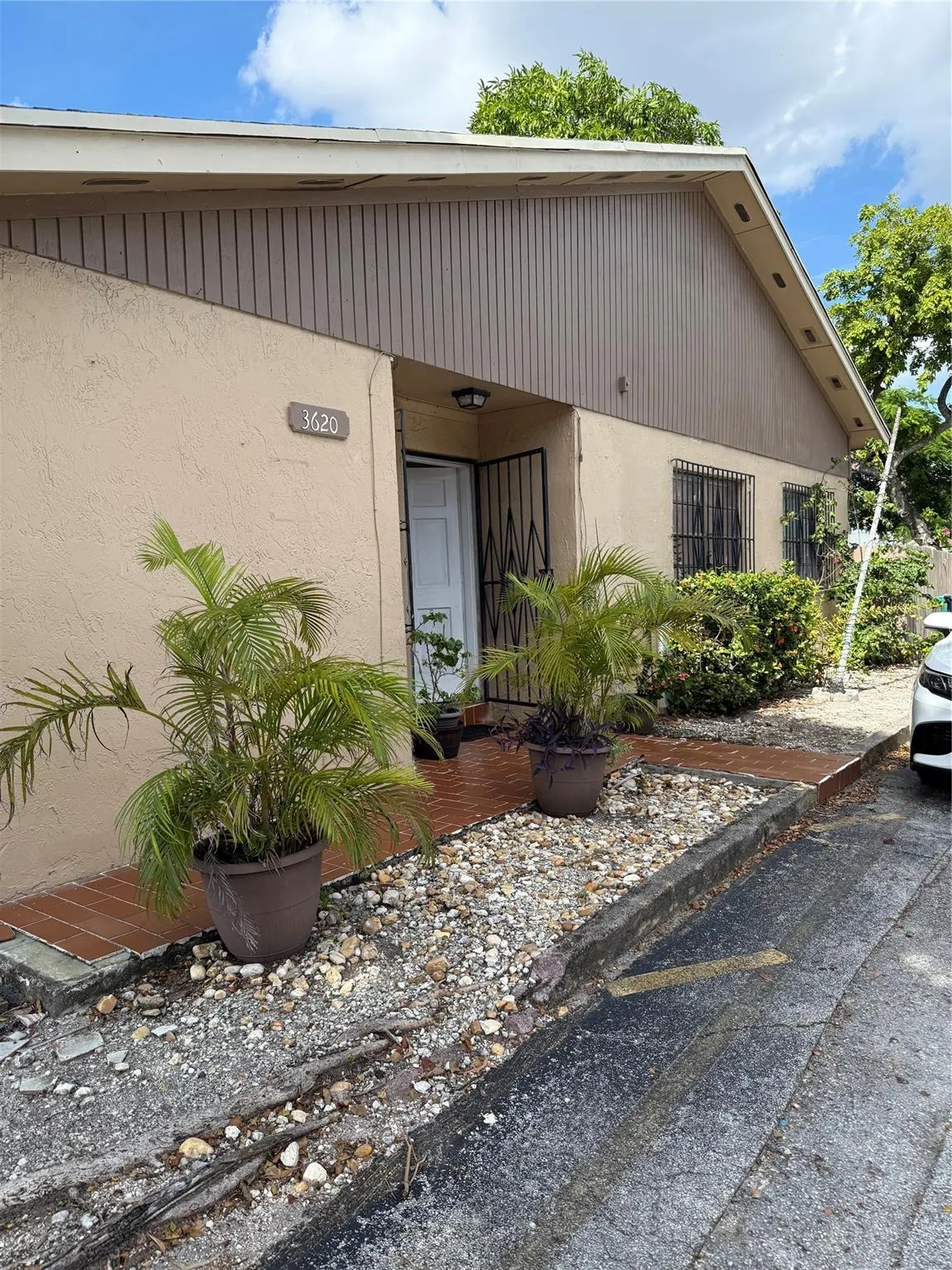 3620 SW 112th Ave, #1-2