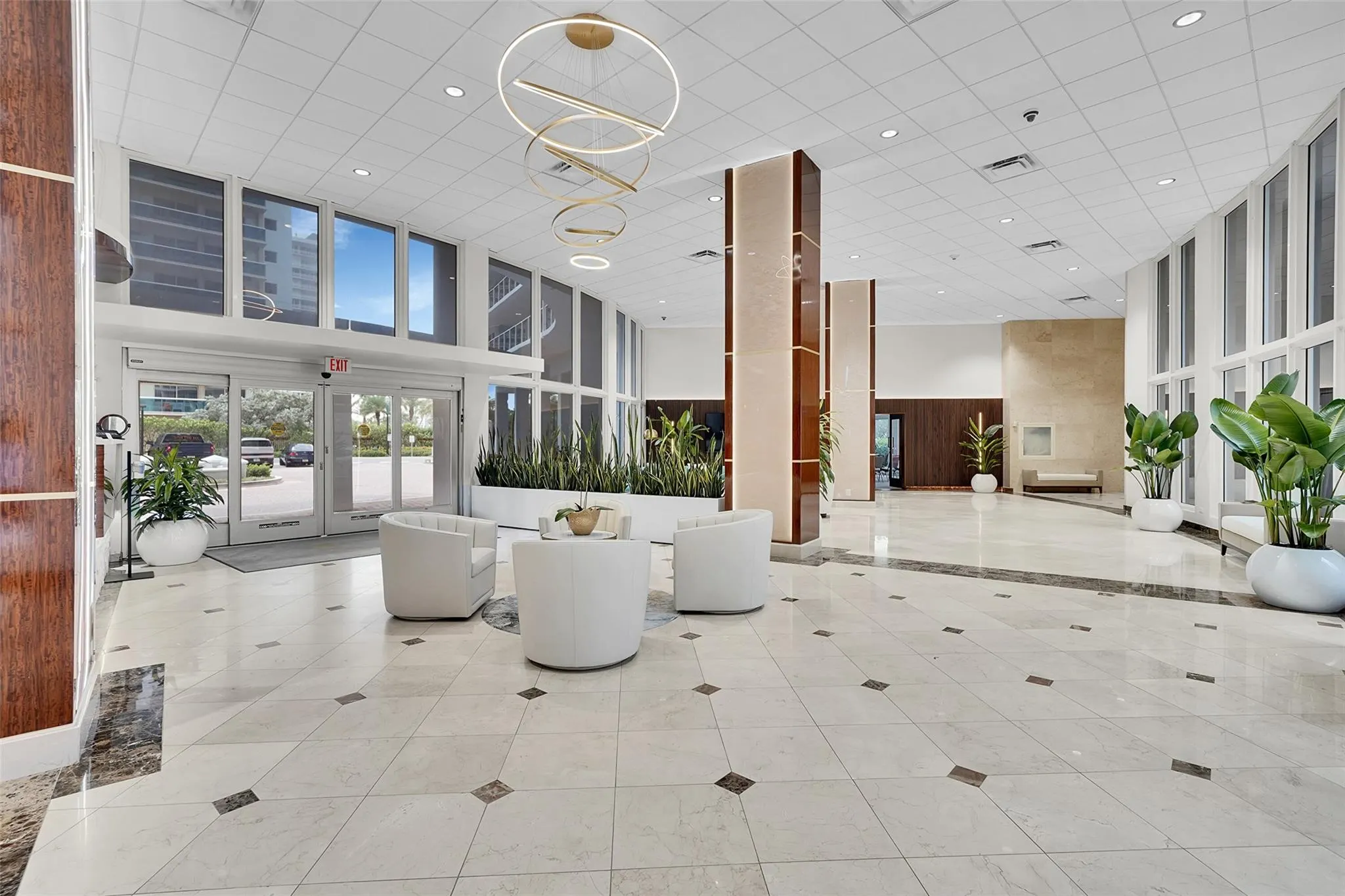 4100 Galt Ocean Dr, #306