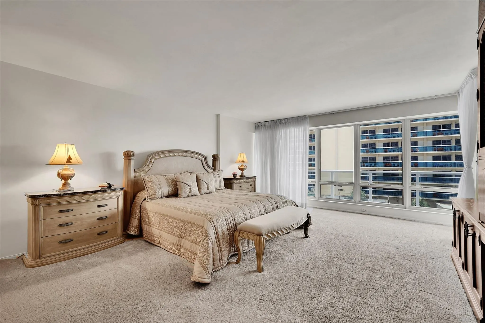 4100 Galt Ocean Dr, #306