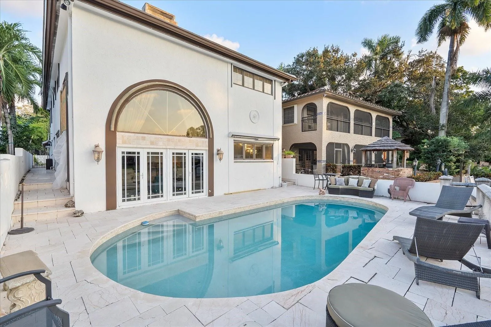 1421 PONCE DE LEON