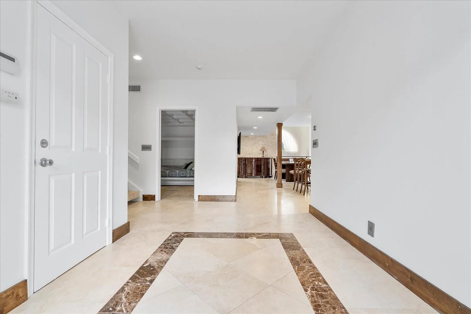 1421 PONCE DE LEON