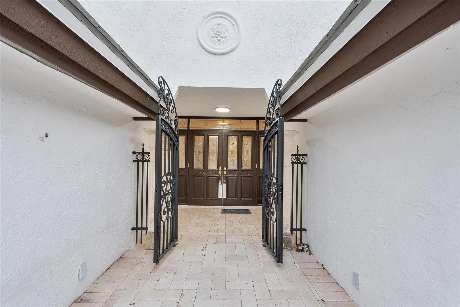 1421 PONCE DE LEON