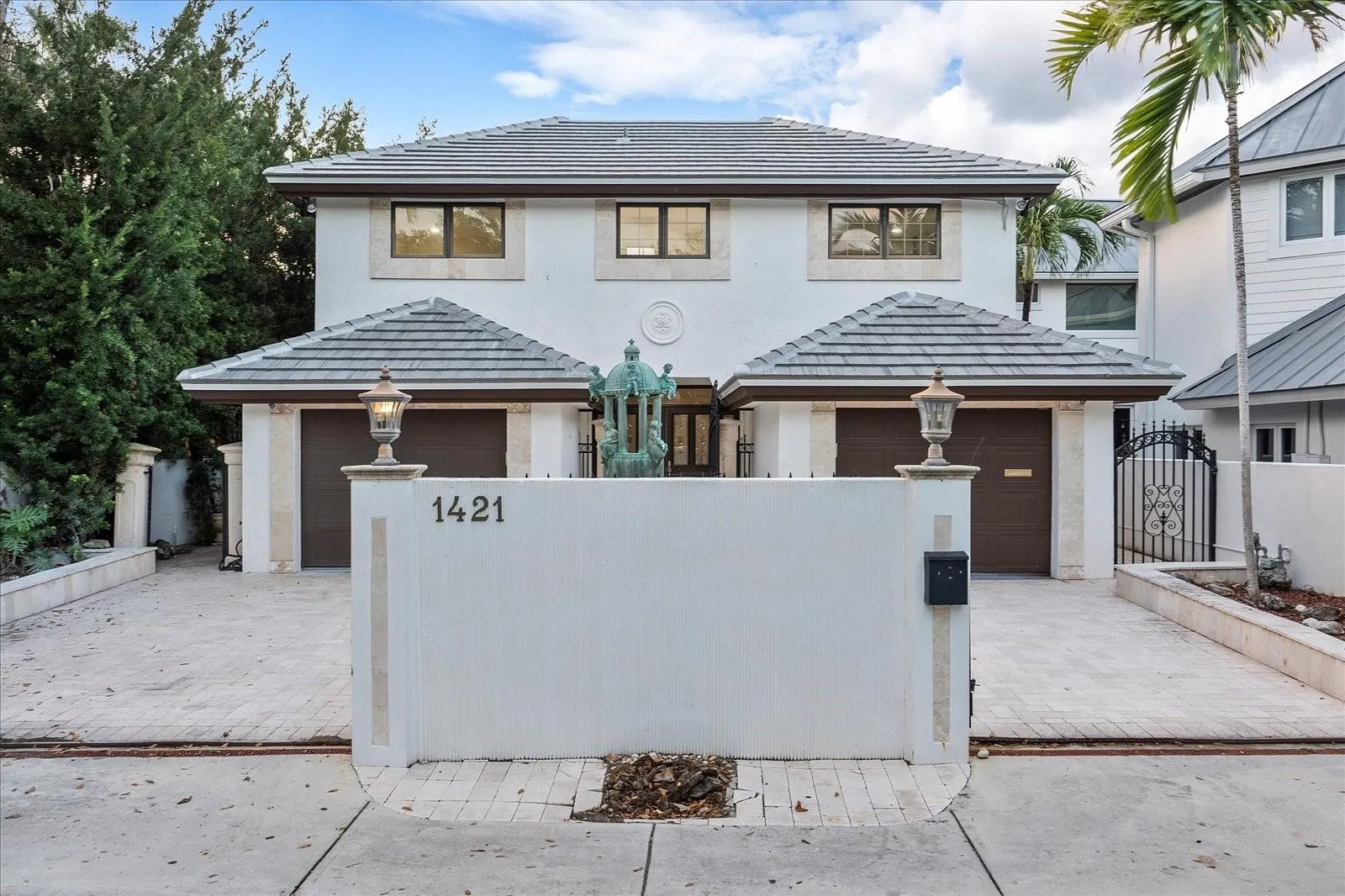 1421 PONCE DE LEON