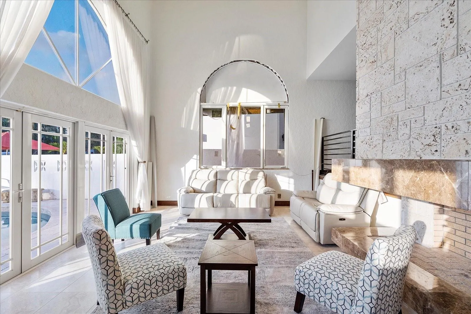 1421 PONCE DE LEON