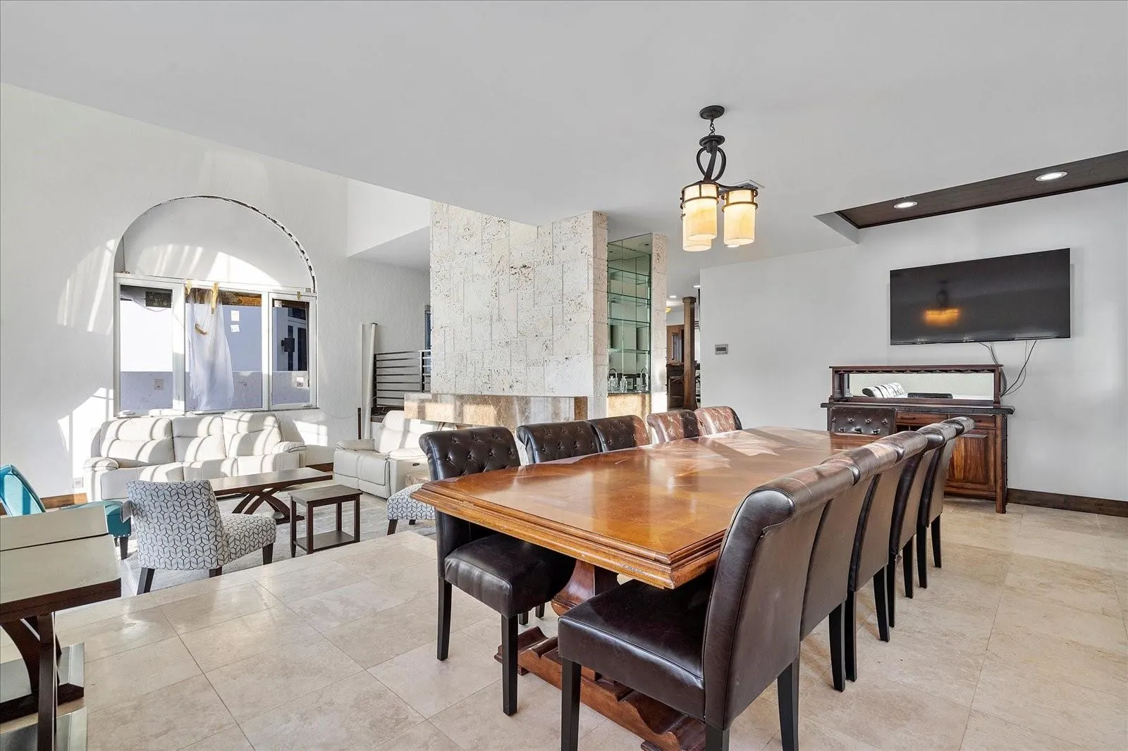 1421 PONCE DE LEON