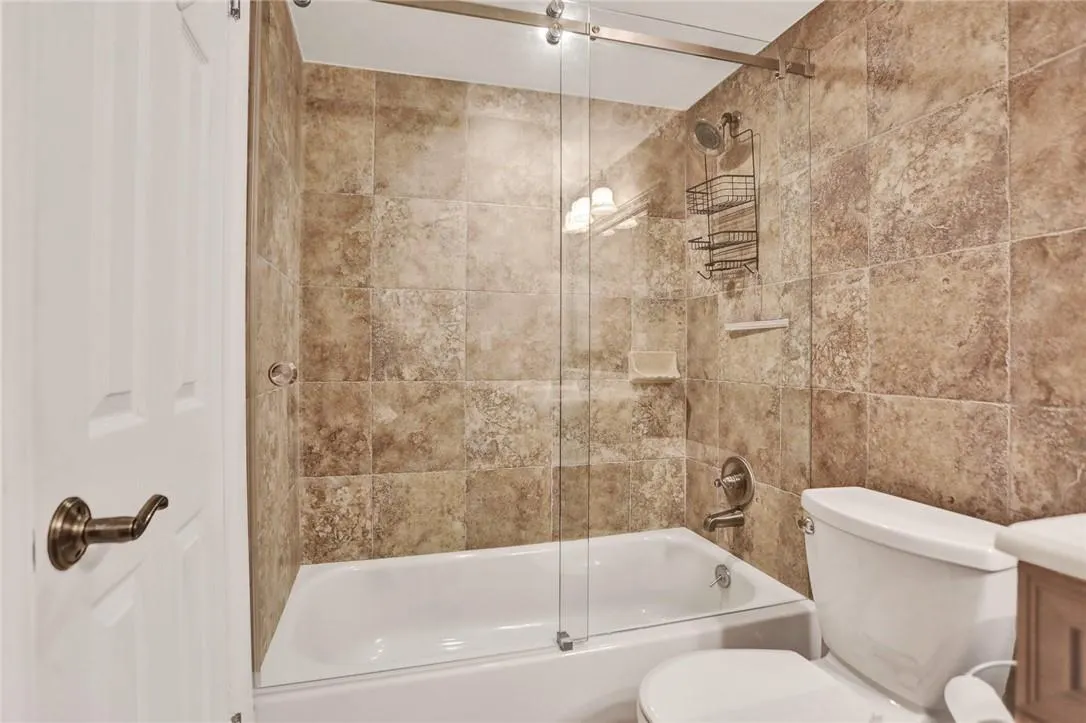 1160 Hillsboro Mile, #904
