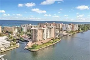 1160 Hillsboro Mile, #904