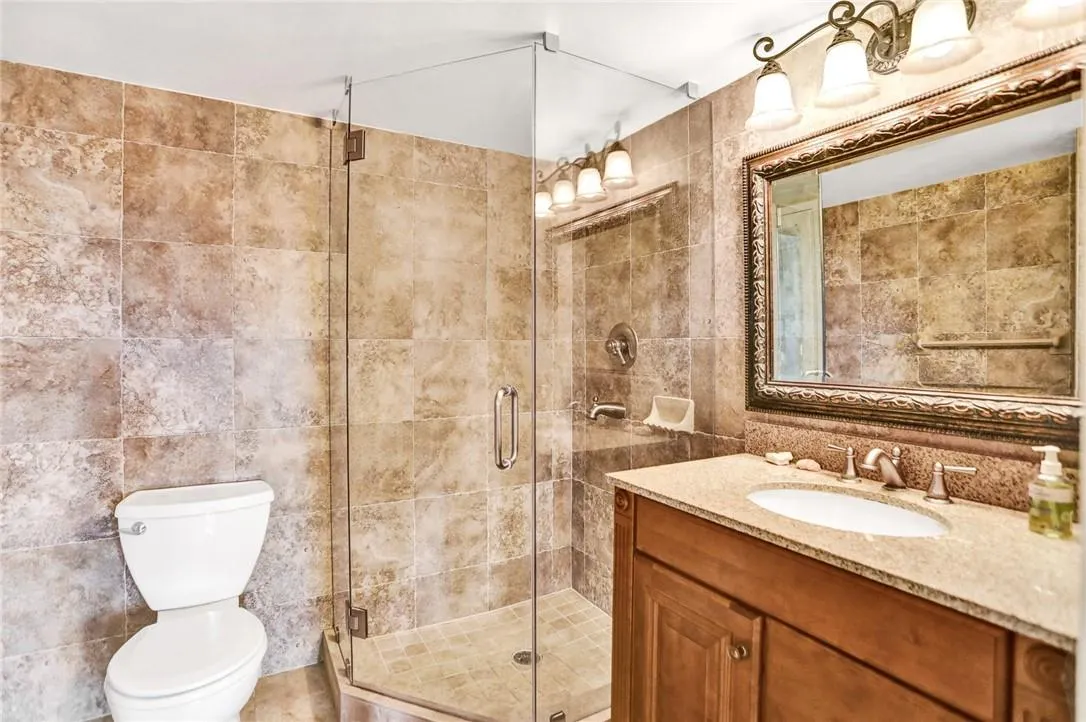 1160 Hillsboro Mile, #904