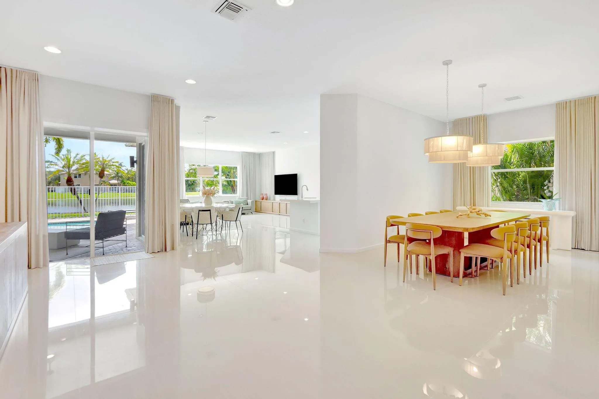 4422 Laurel Pl