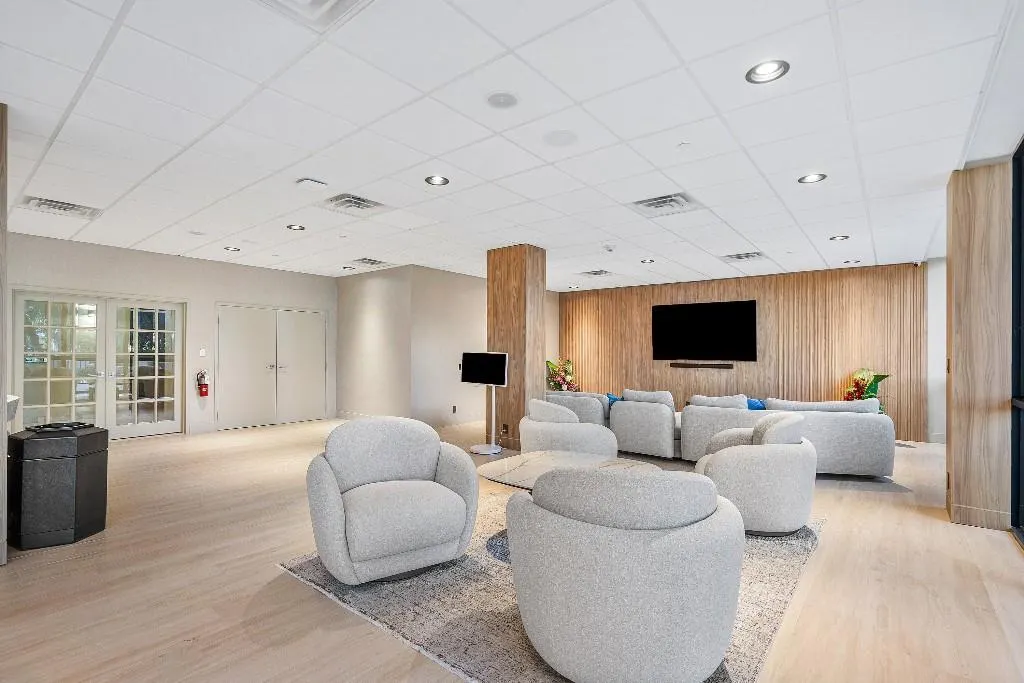 4900 N Ocean Blvd, #610