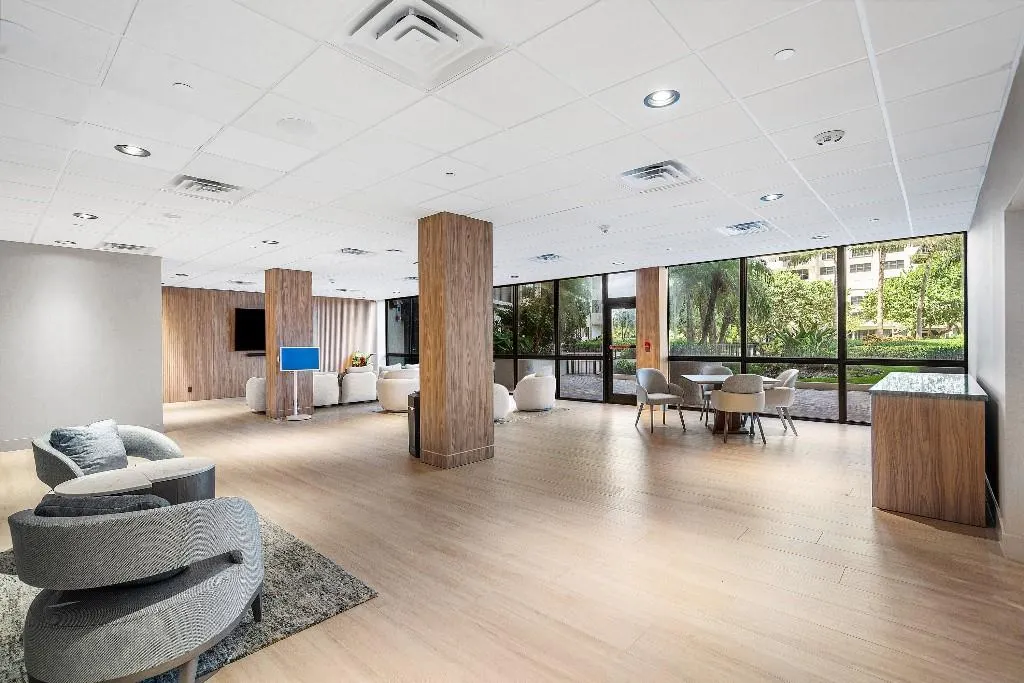 4900 N Ocean Blvd, #610