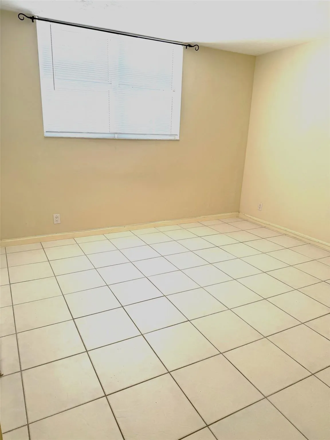 4250 Galt Ocean Dr, #6R