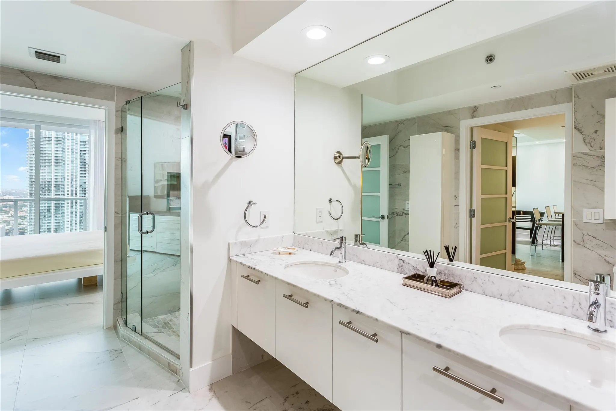 55 SE 6th St, #3500