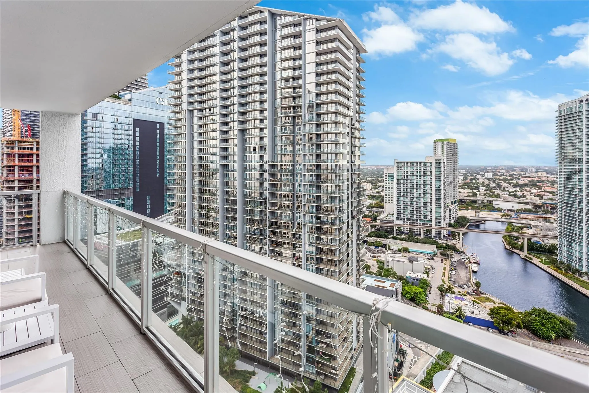 55 SE 6th St, #3500