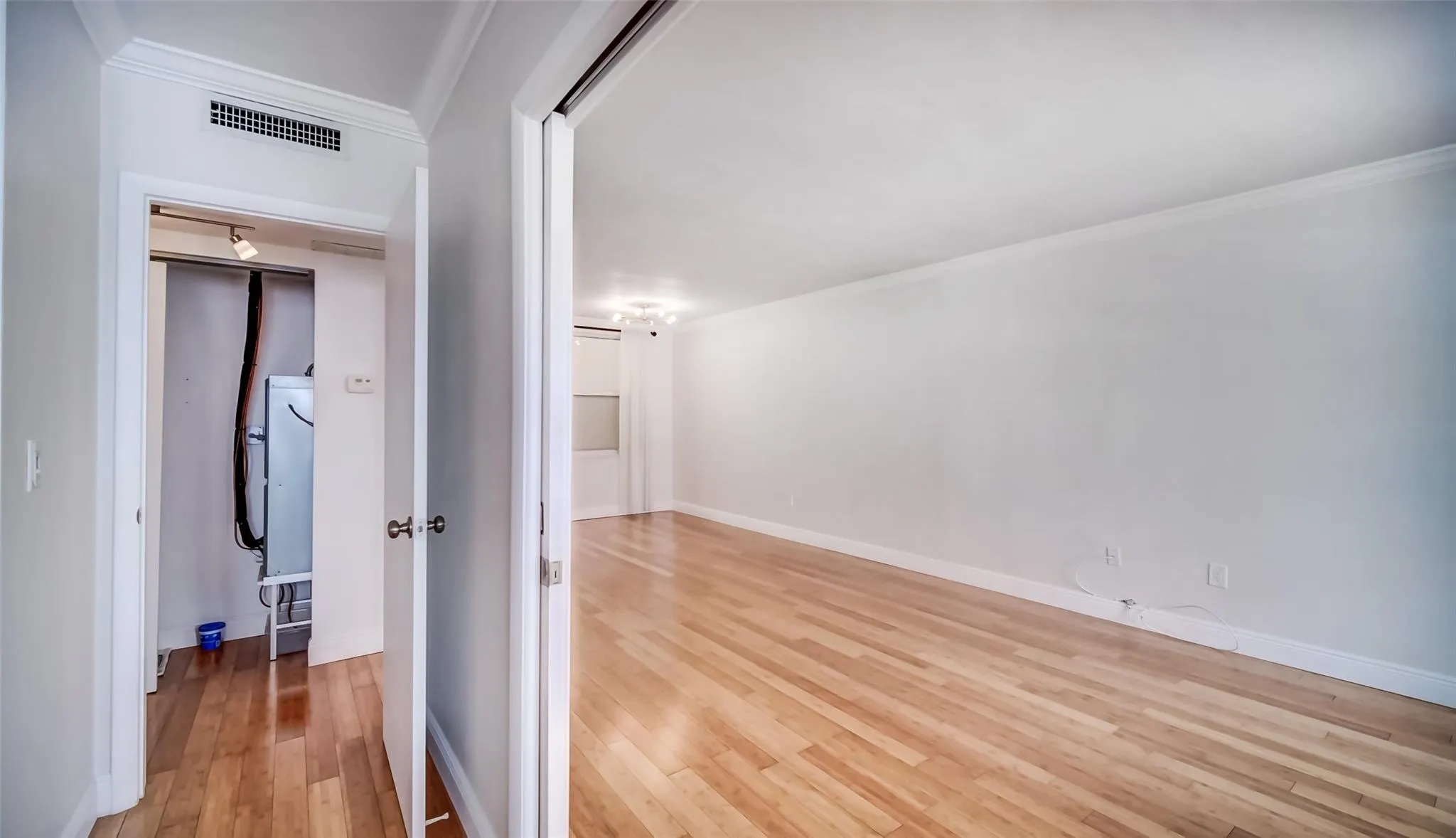 1150 Euclid Ave, #111