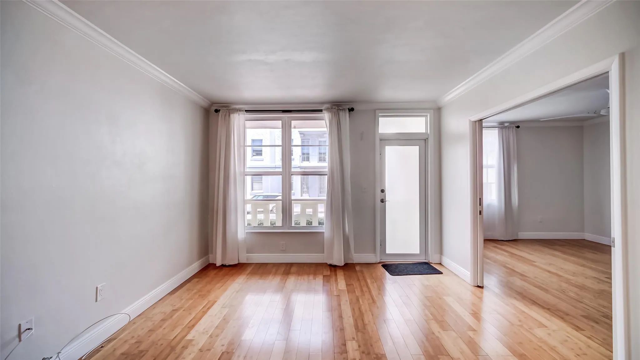 1150 Euclid Ave, #111