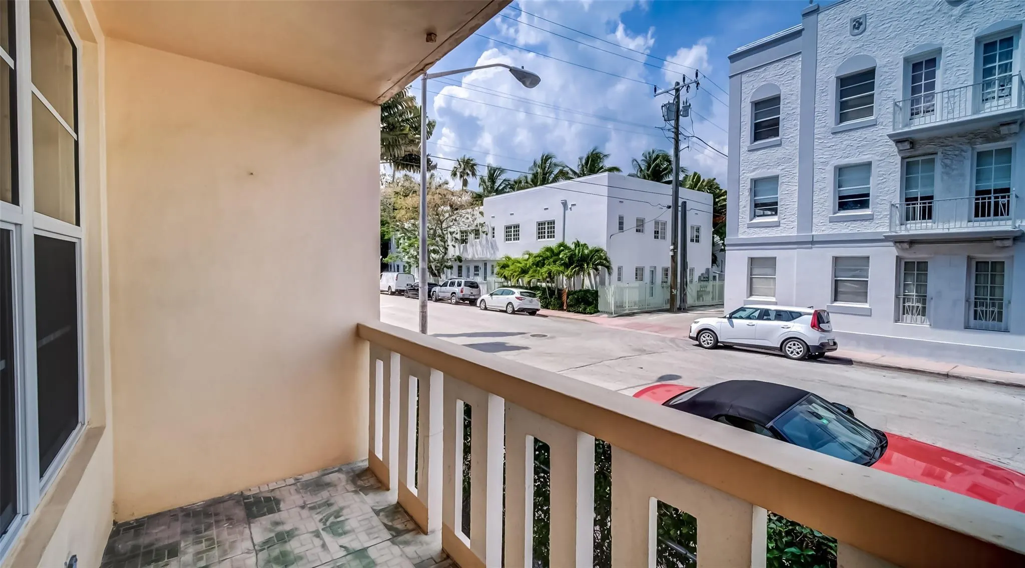 1150 Euclid Ave, #111