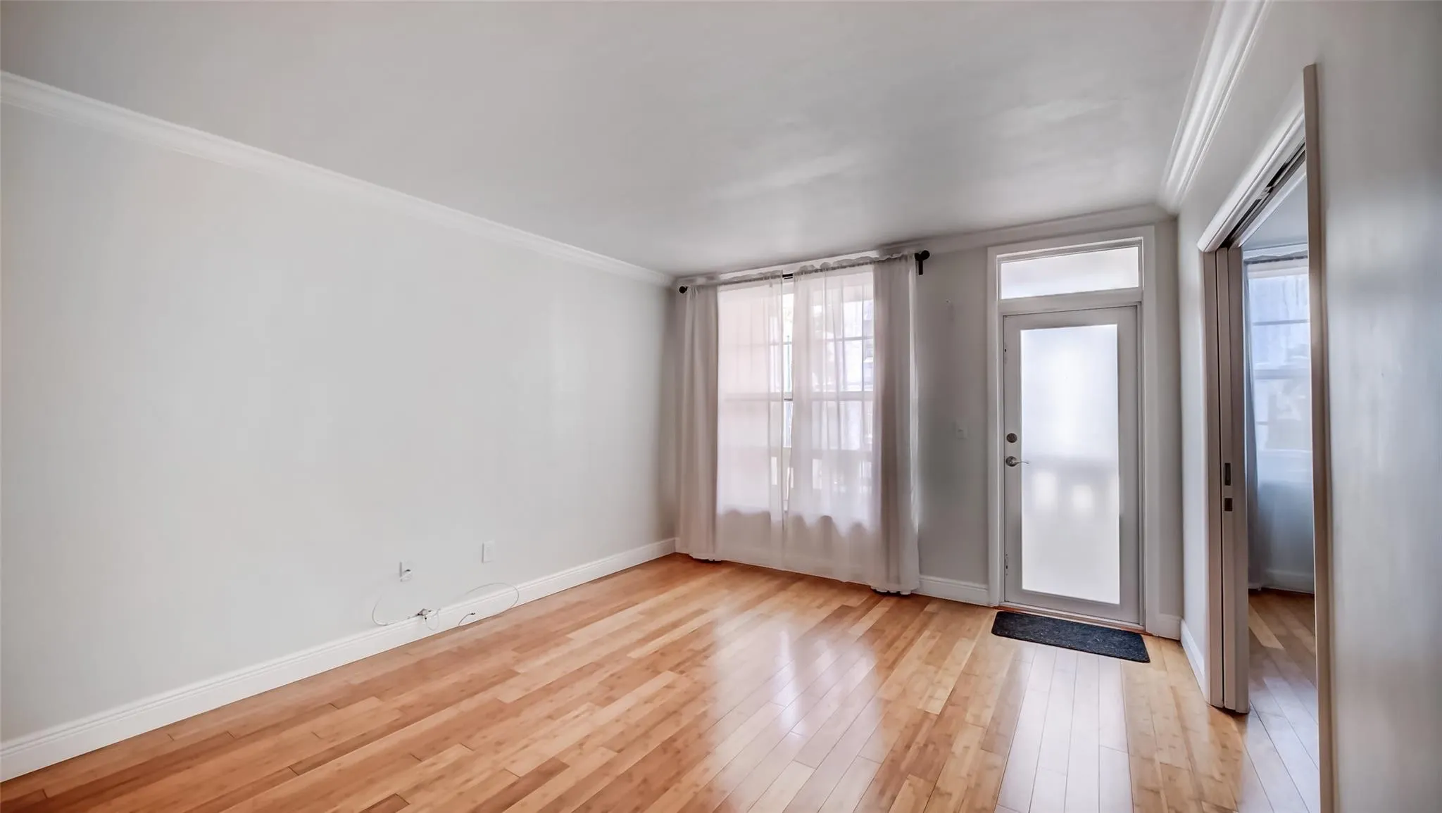 1150 Euclid Ave, #111