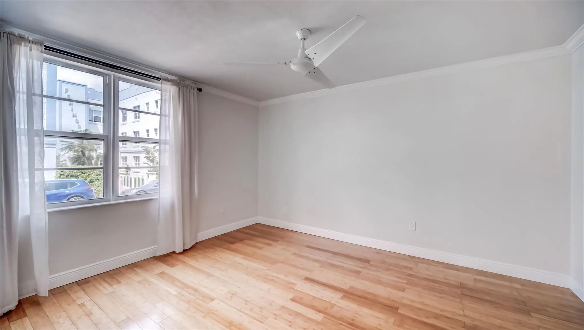 1150 Euclid Ave, #111