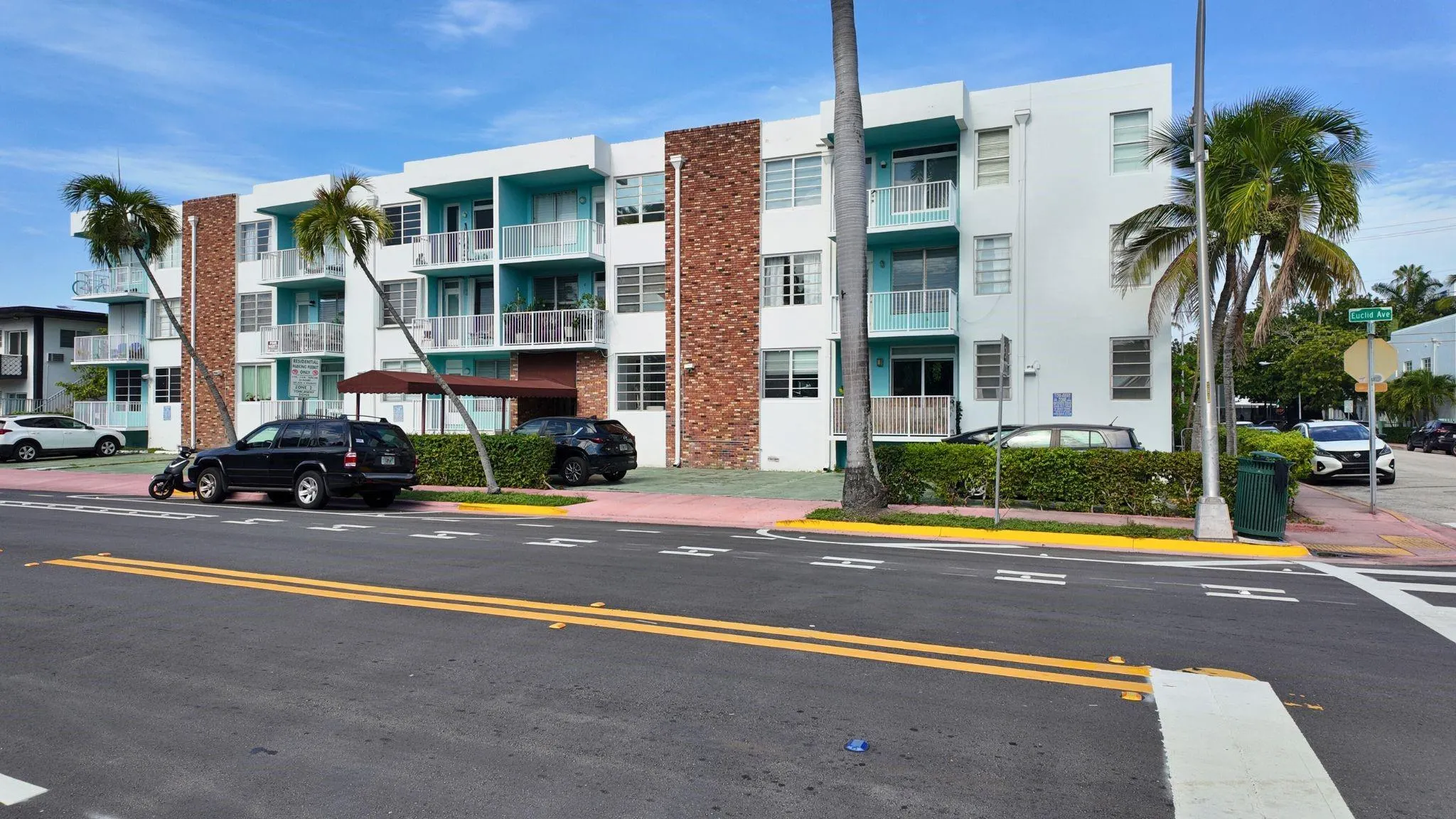 1150 Euclid Ave, #111