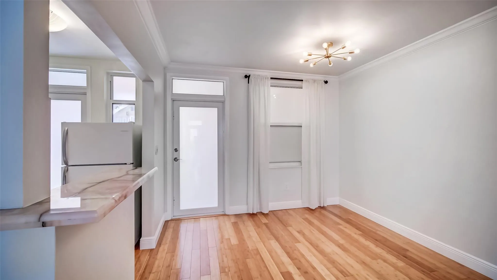 1150 Euclid Ave, #111