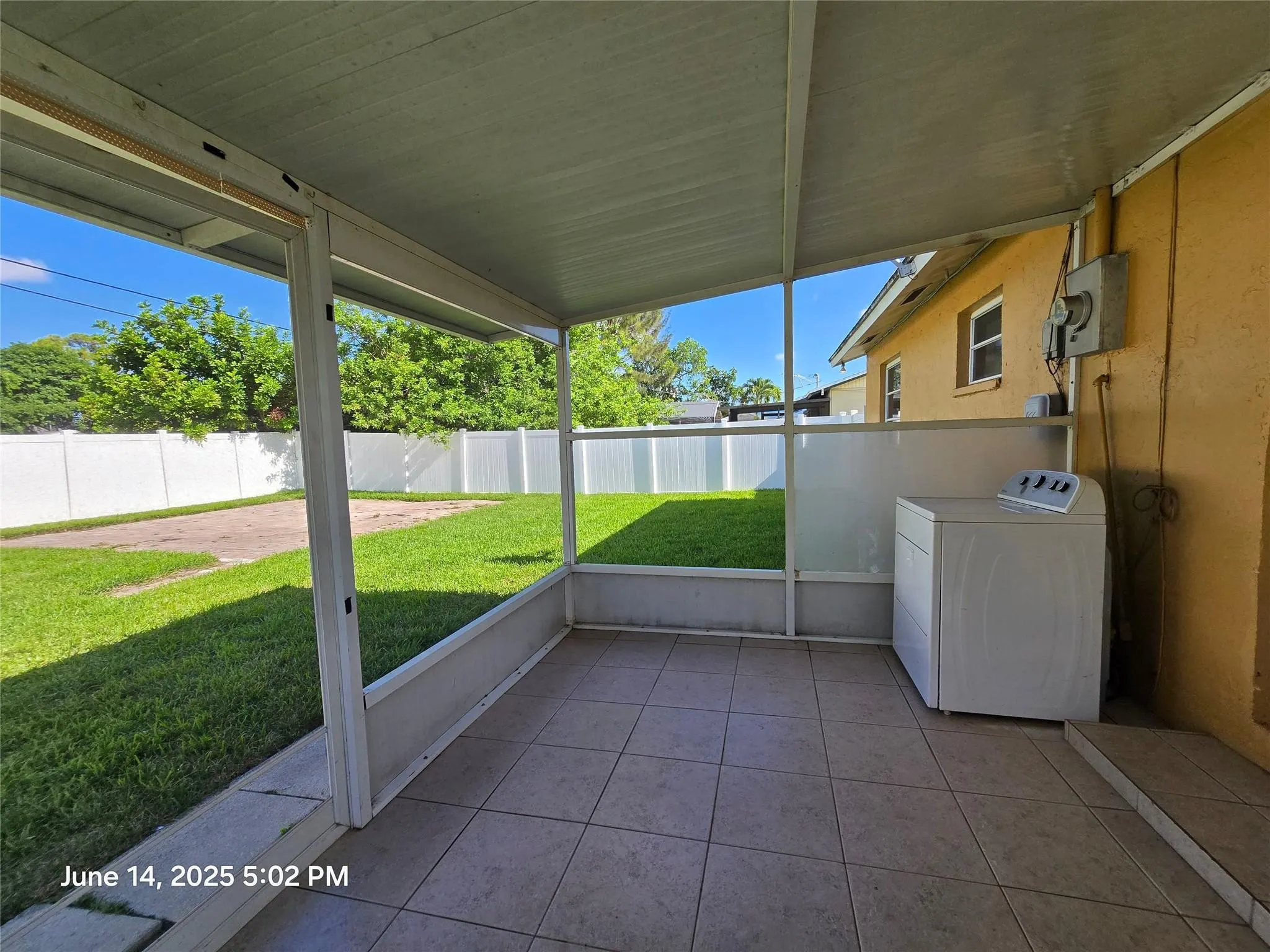 3530 S 55th Ave
