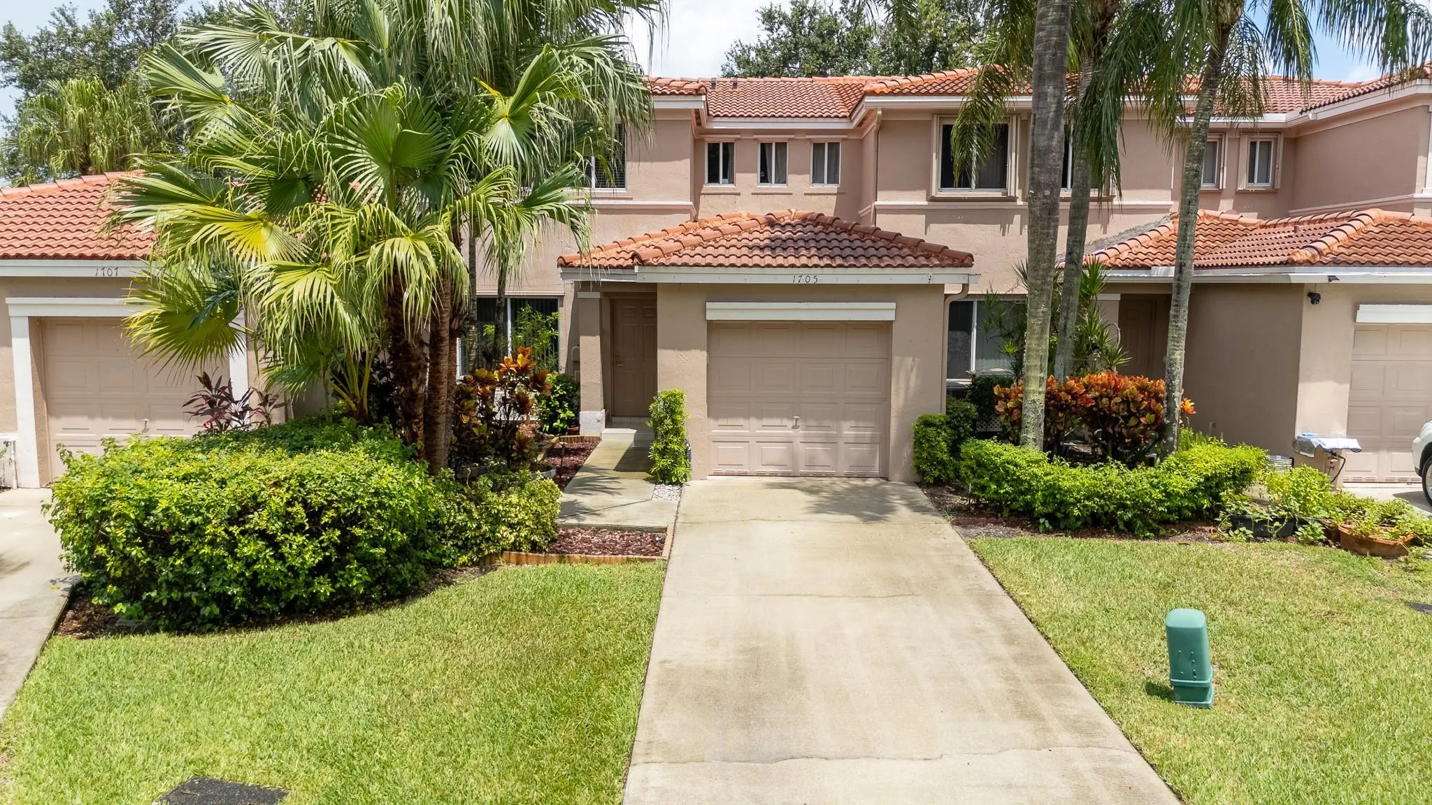 1705 SW 110th Ter