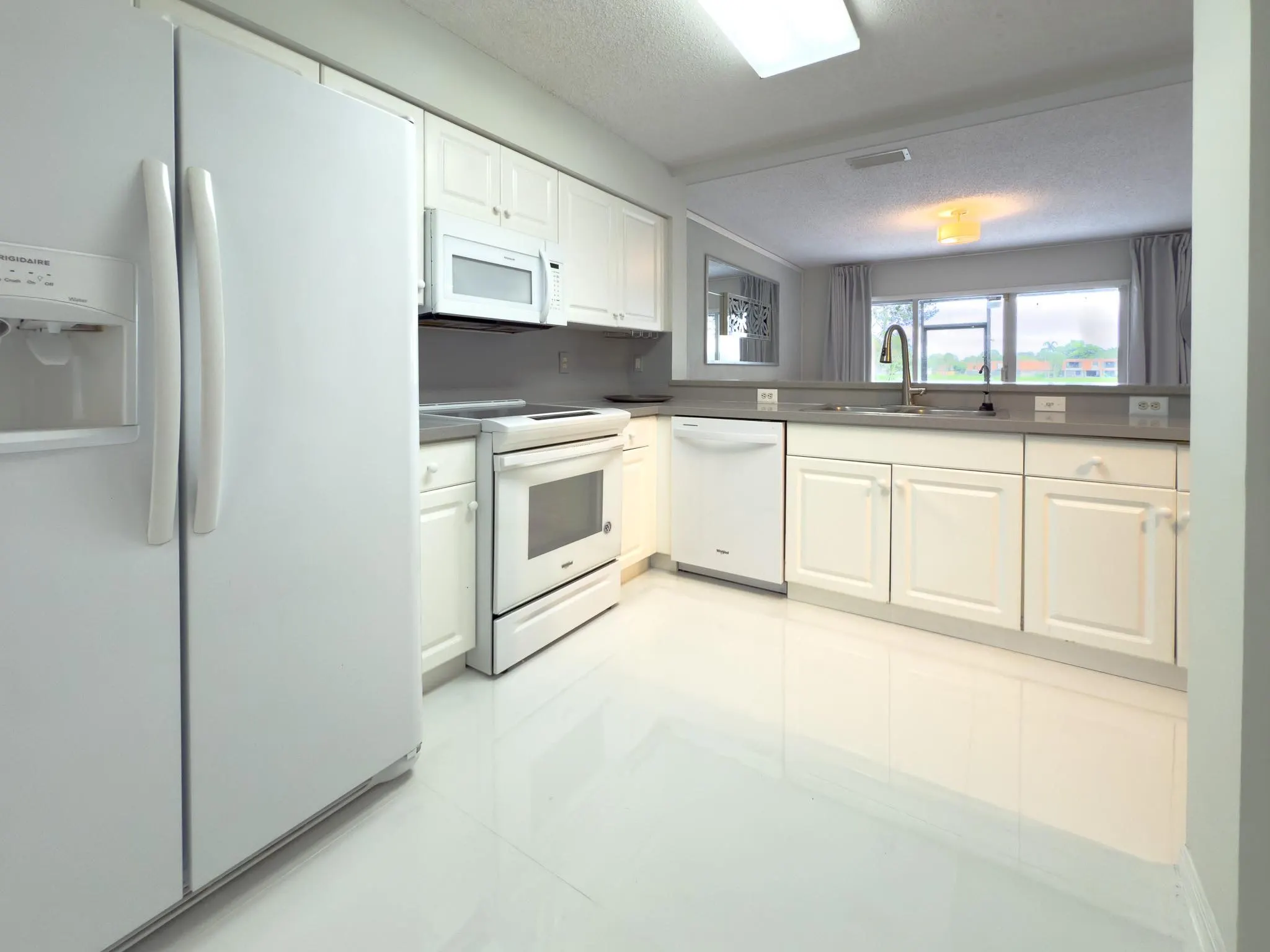 1705 SW 110th Ter