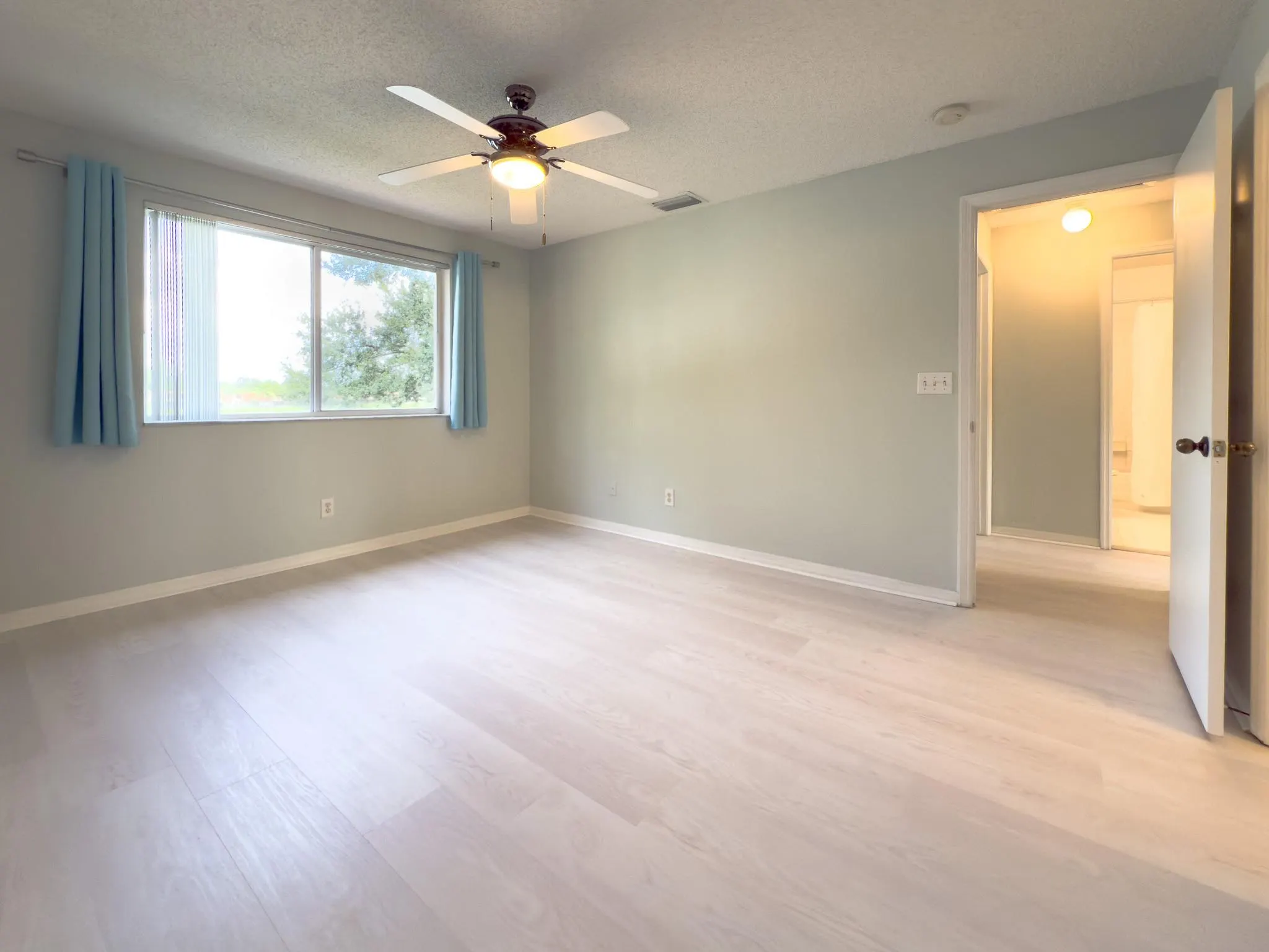 1705 SW 110th Ter
