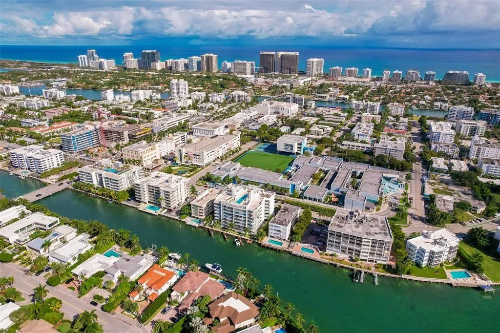9400 W Bay Harbor Dr, #202