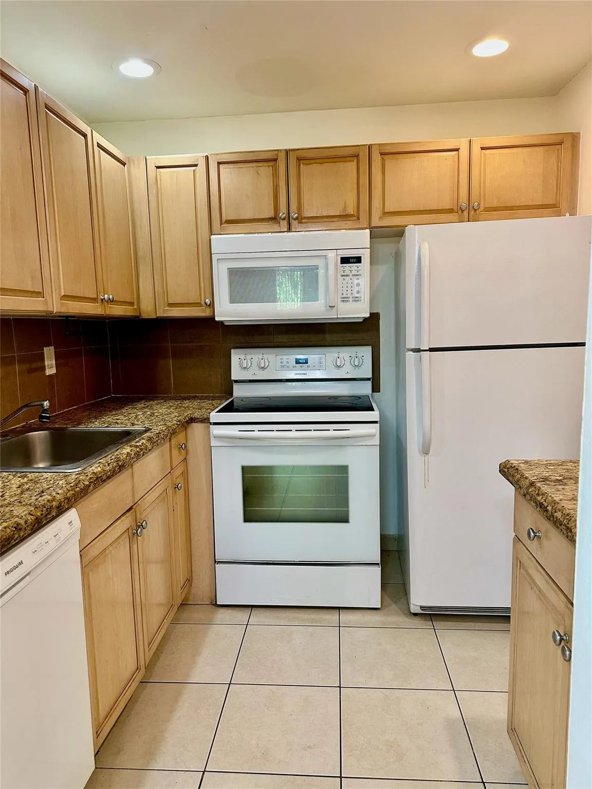 640 NW 13th St, #26