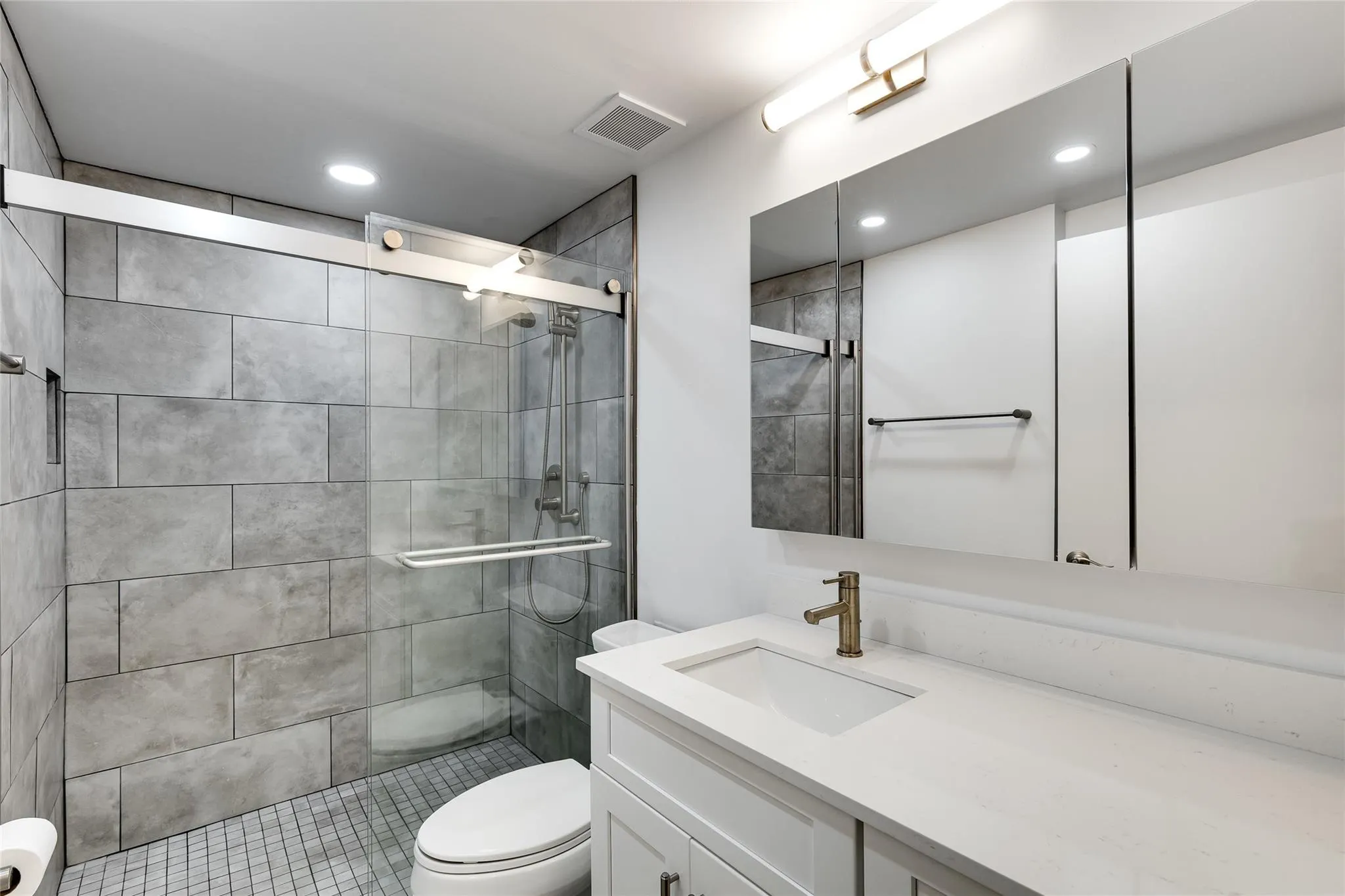 2500 E Las Olas Blvd, #609