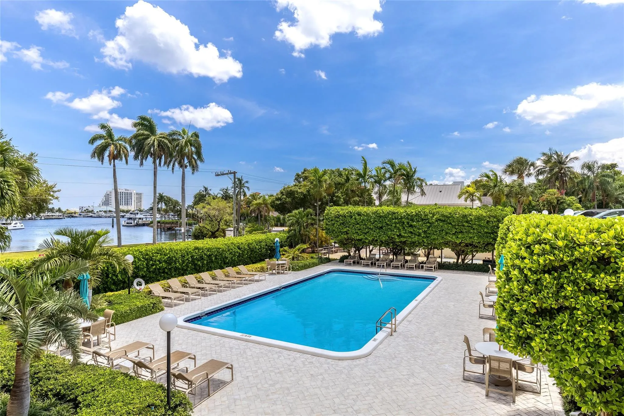 2500 E Las Olas Blvd, #609