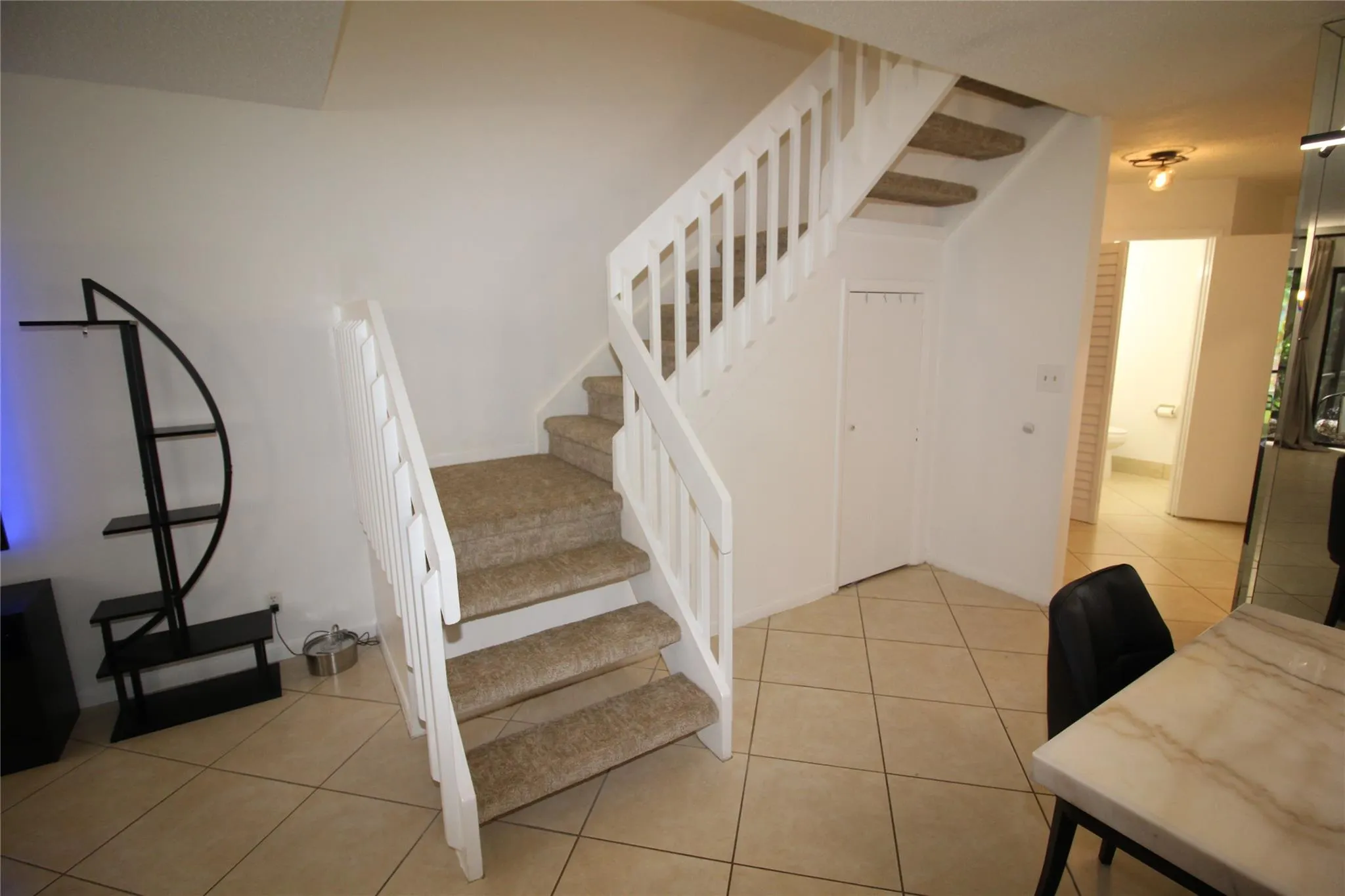 4360 Carambola Cir N.