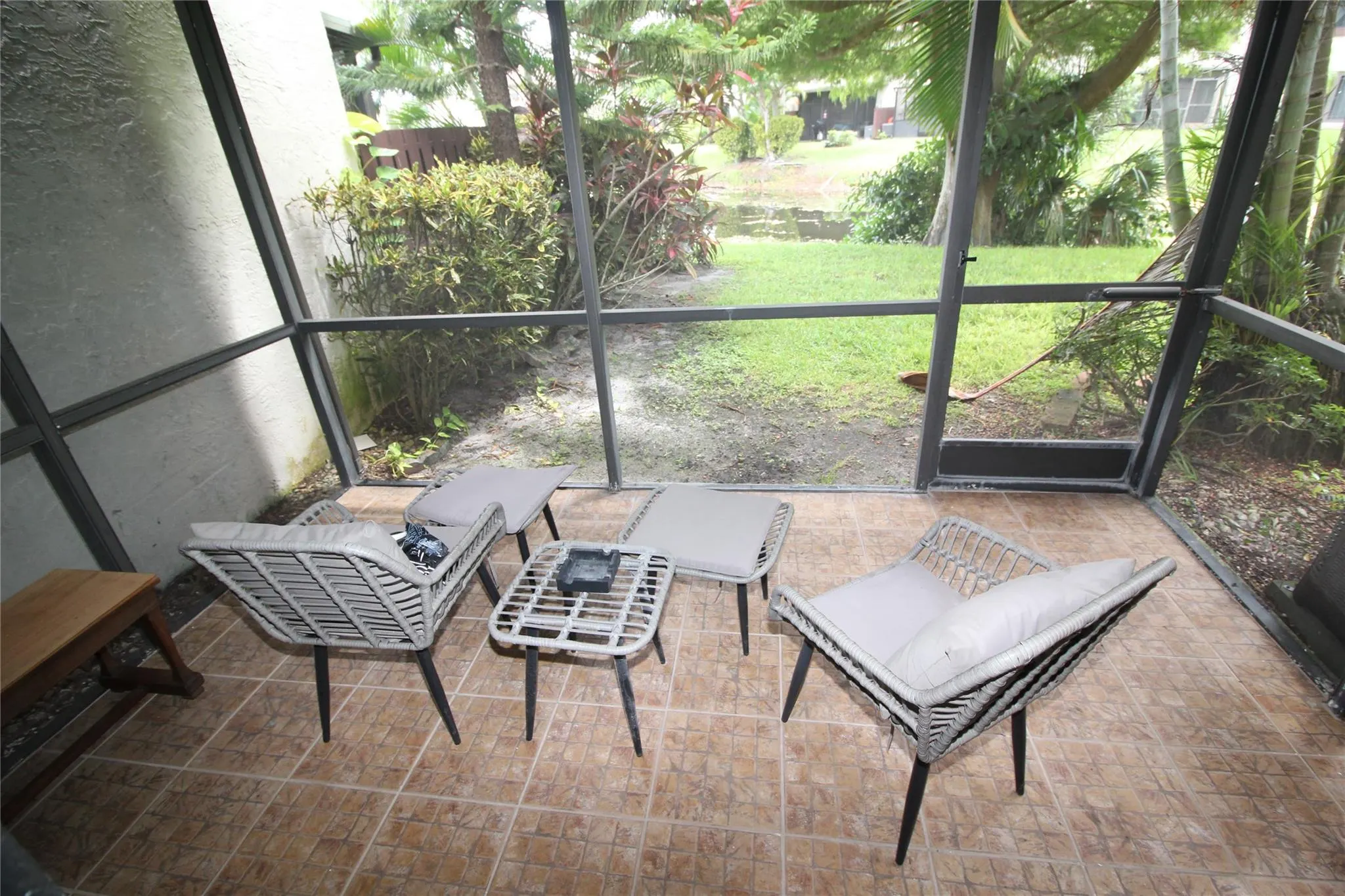 4360 Carambola Cir N.
