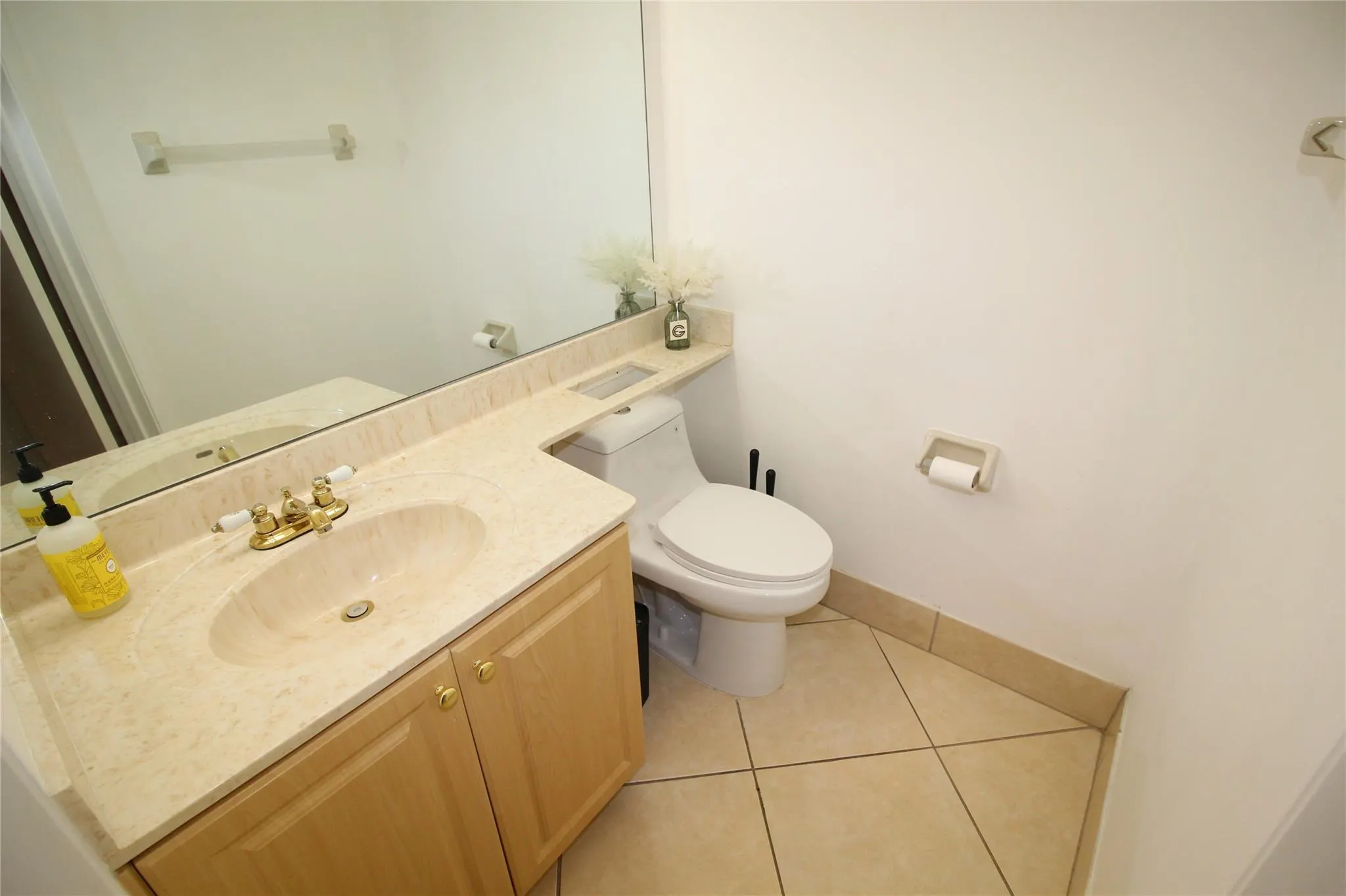 4360 Carambola Cir