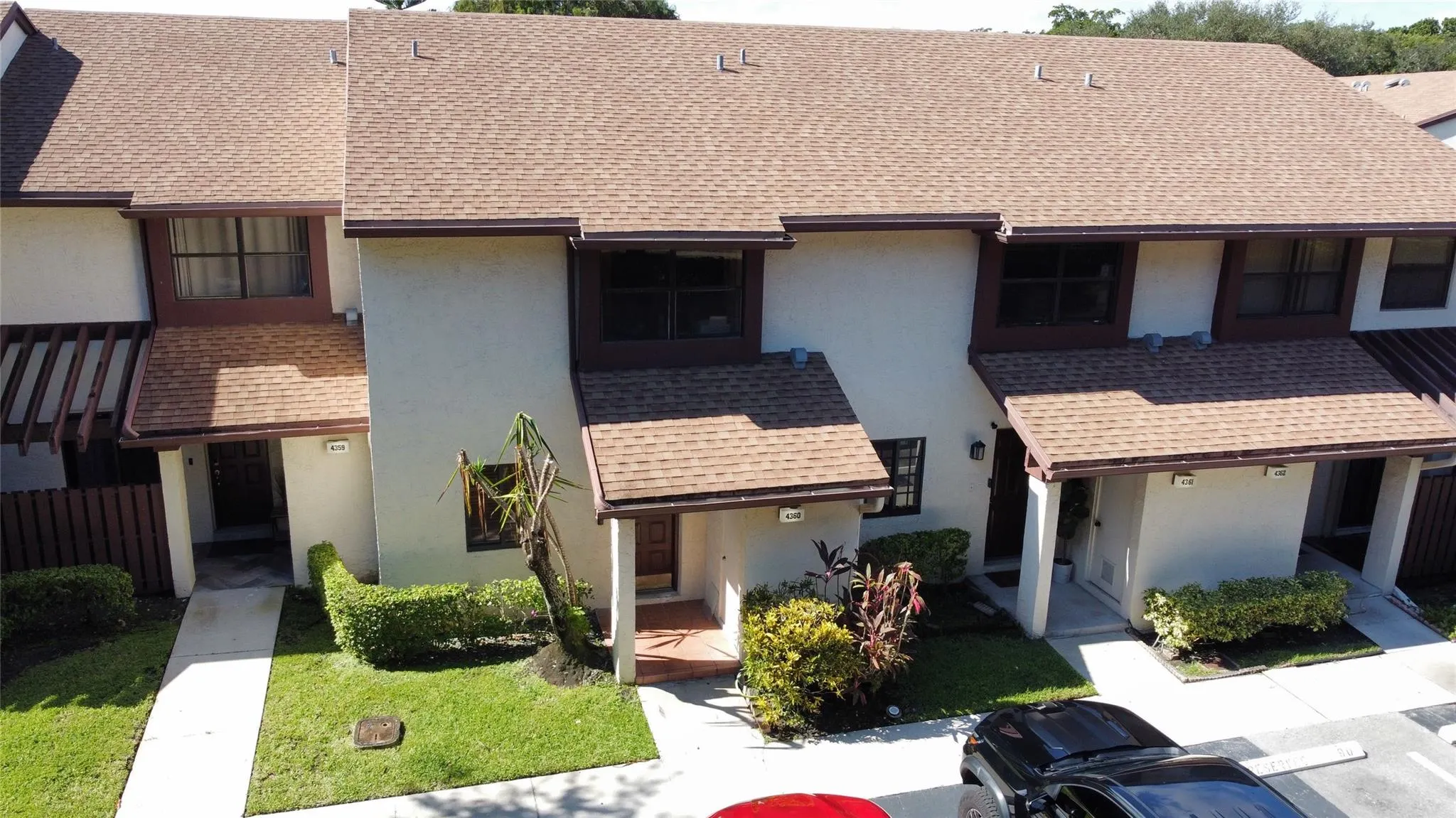 4360 Carambola Cir