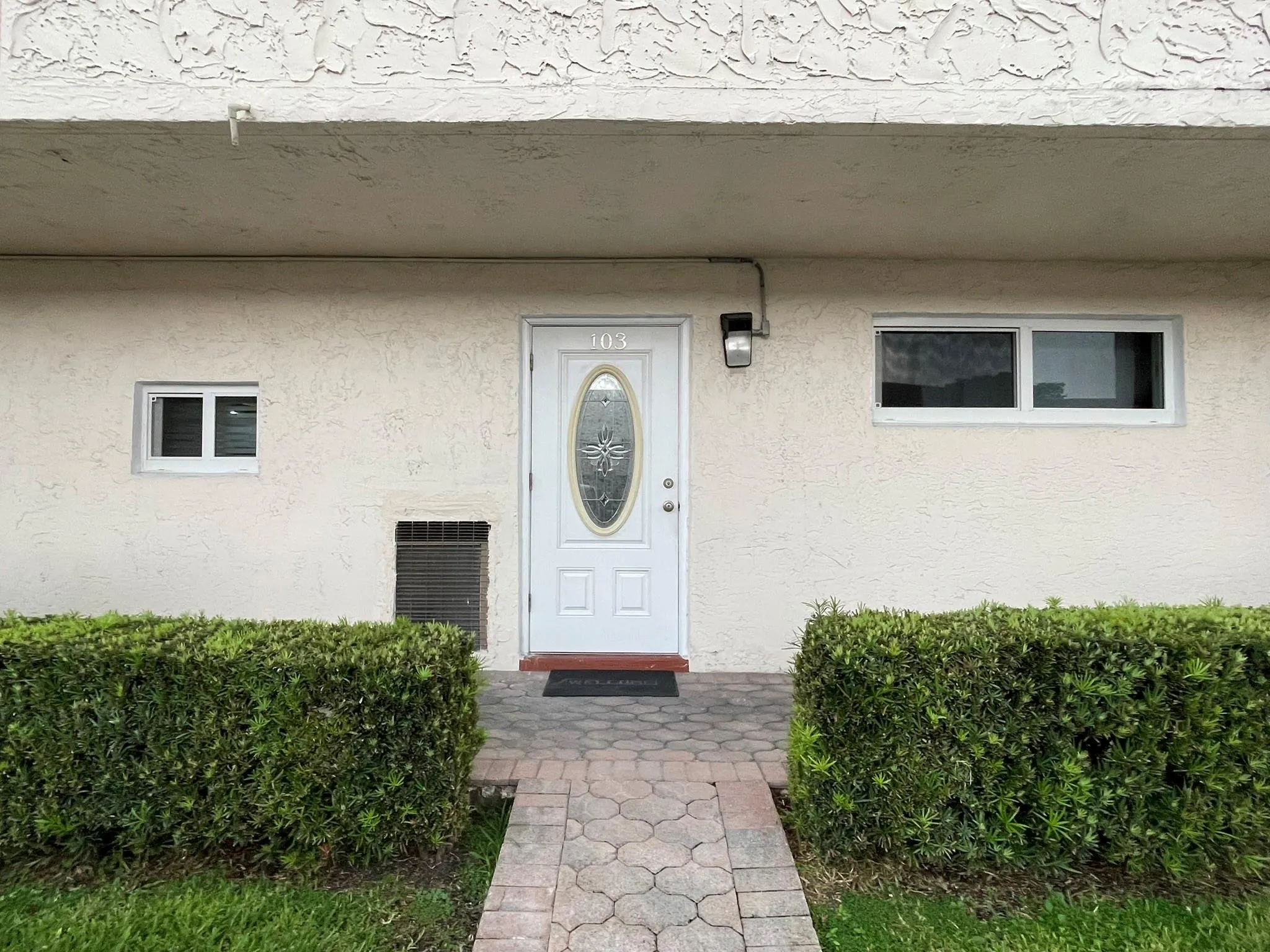 361 S Hollybrook Dr, #103