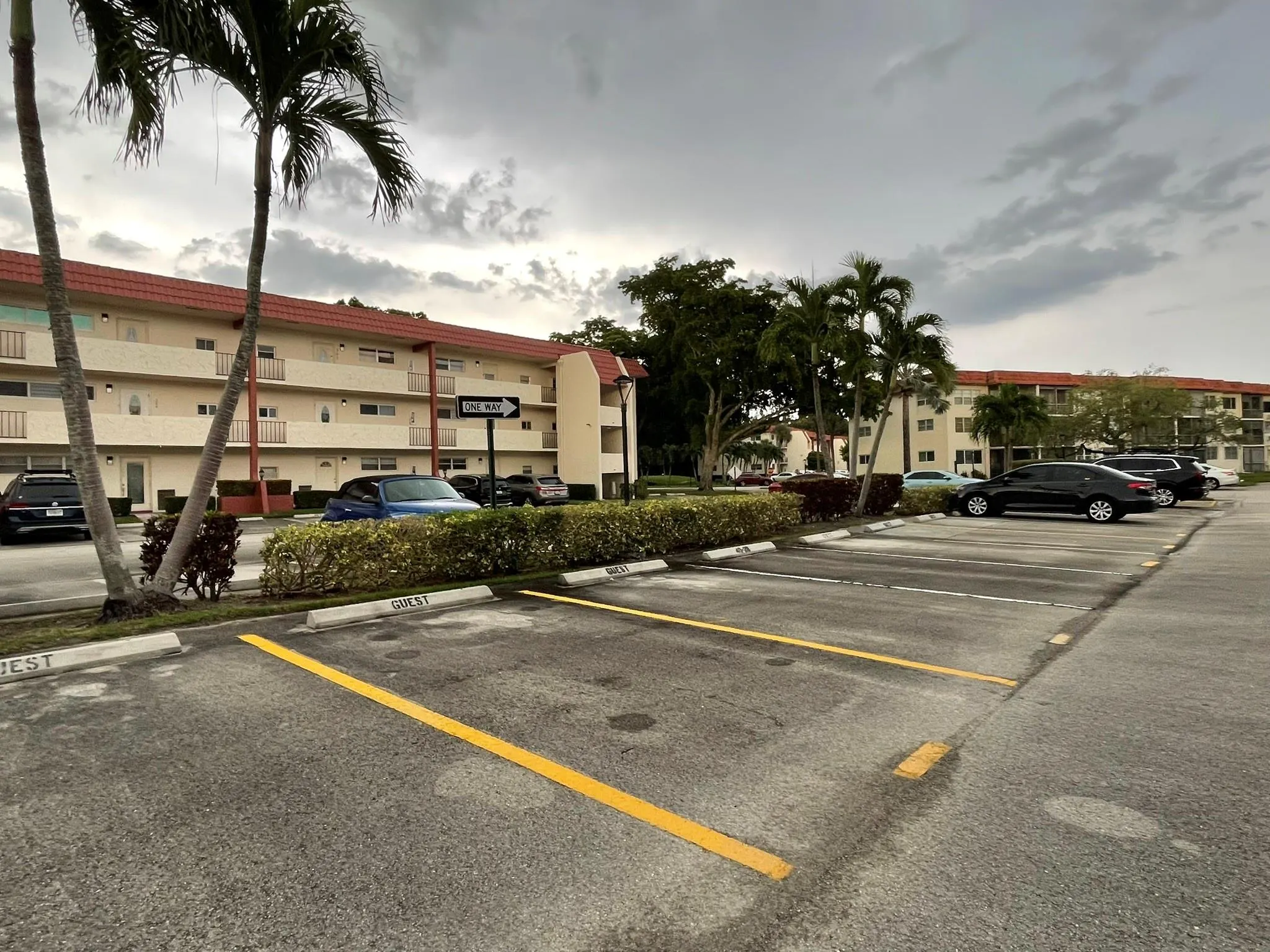 361 S Hollybrook Dr, #103