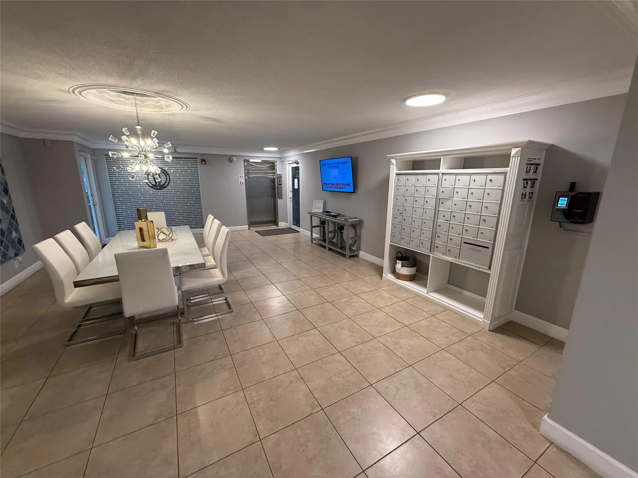 1439 S Ocean Blvd, #202