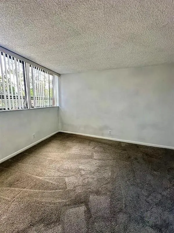 1720 N Congress, #211