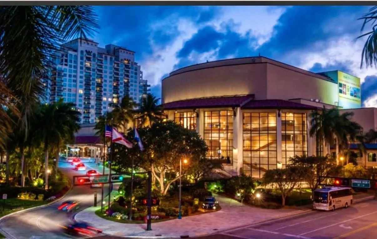 620 W Las Olas Blvd.