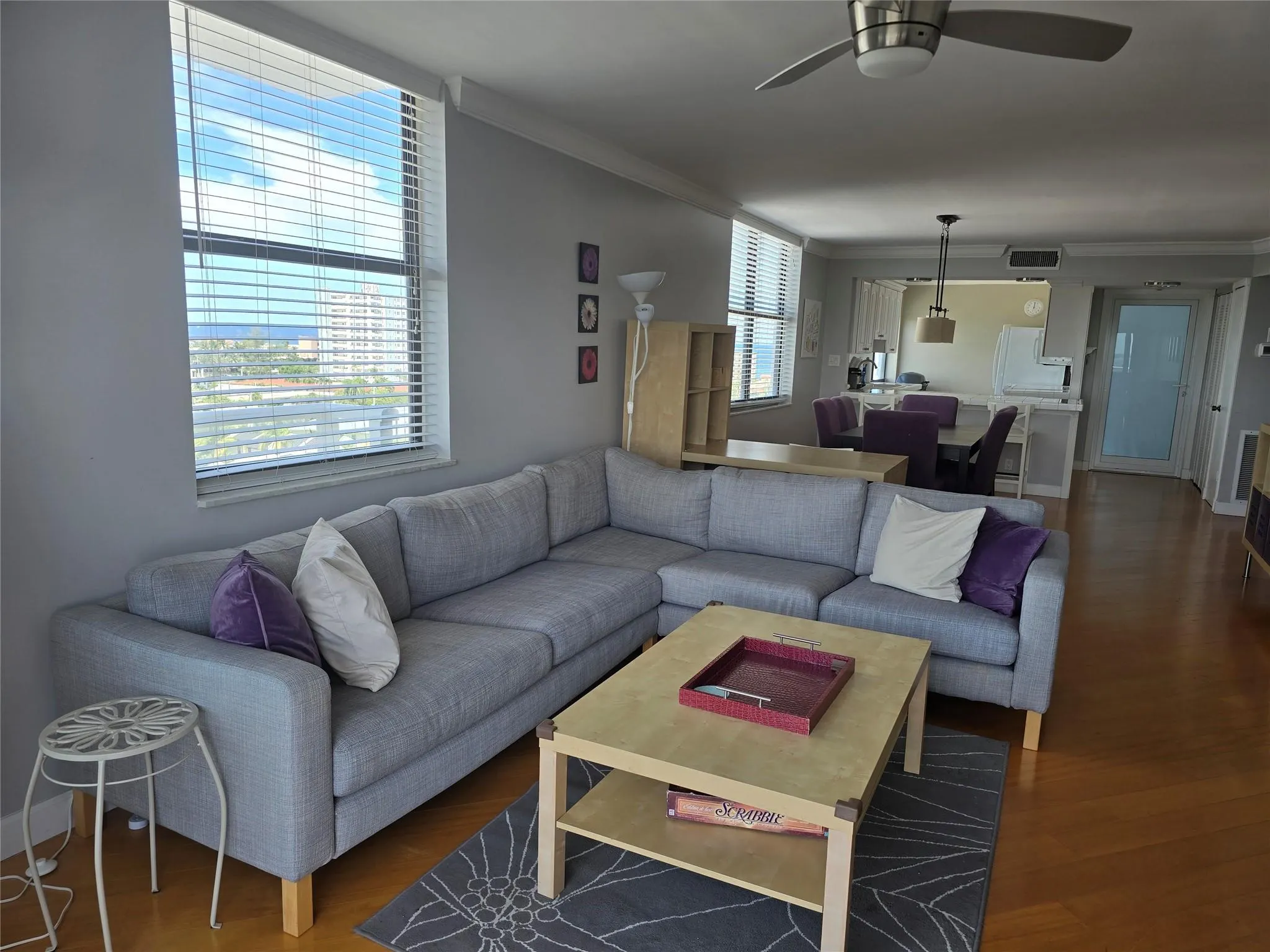 1401 N Riverside Dr, #1007