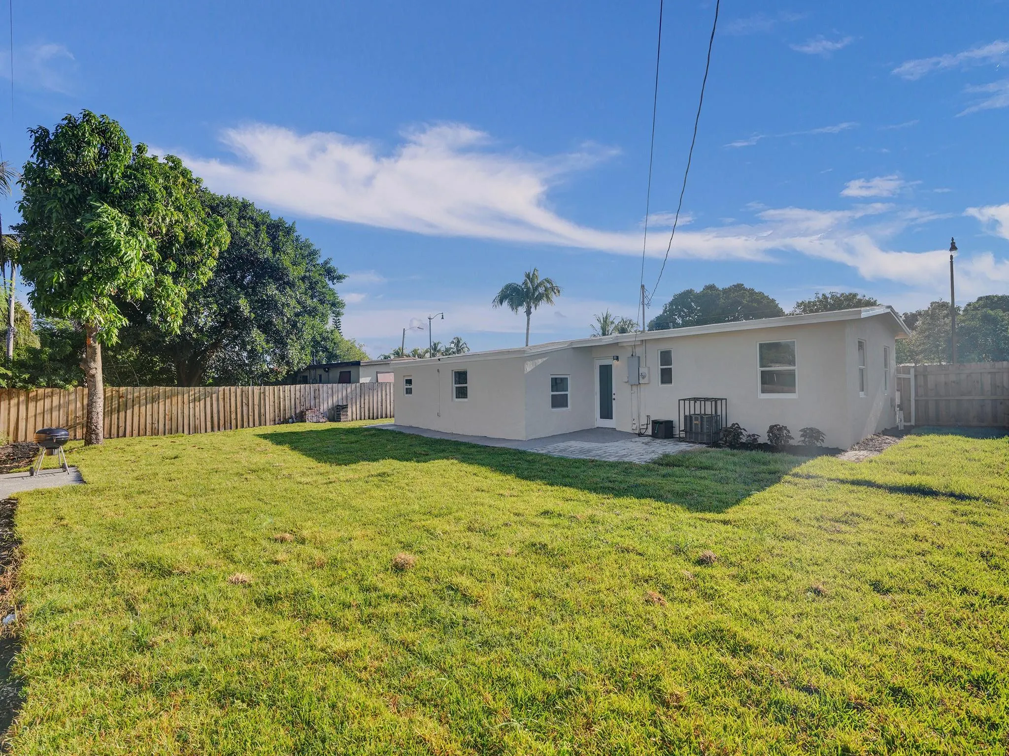 5231 NE 19th Ter