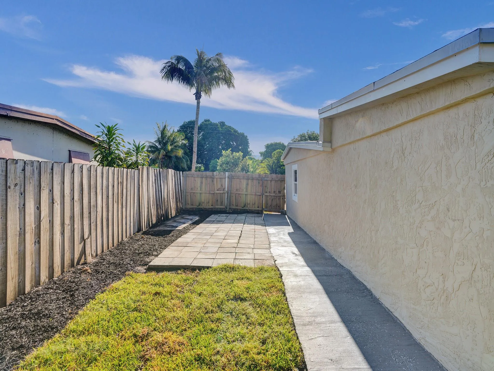 5231 NE 19th Ter