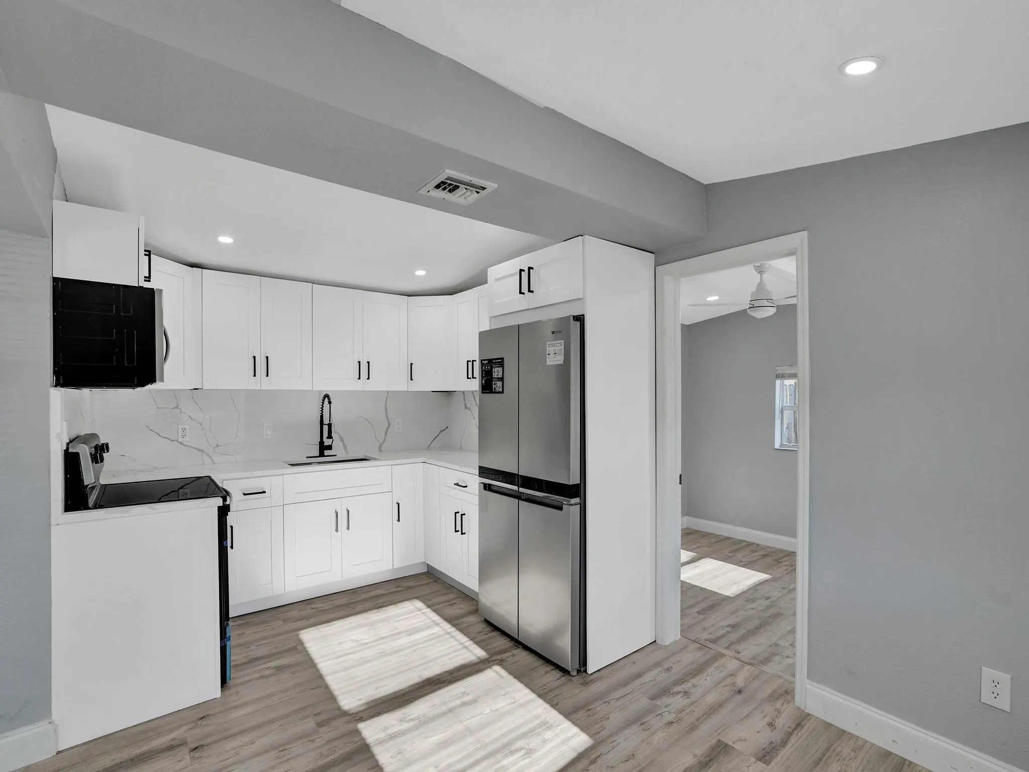 5231 NE 19th Ter