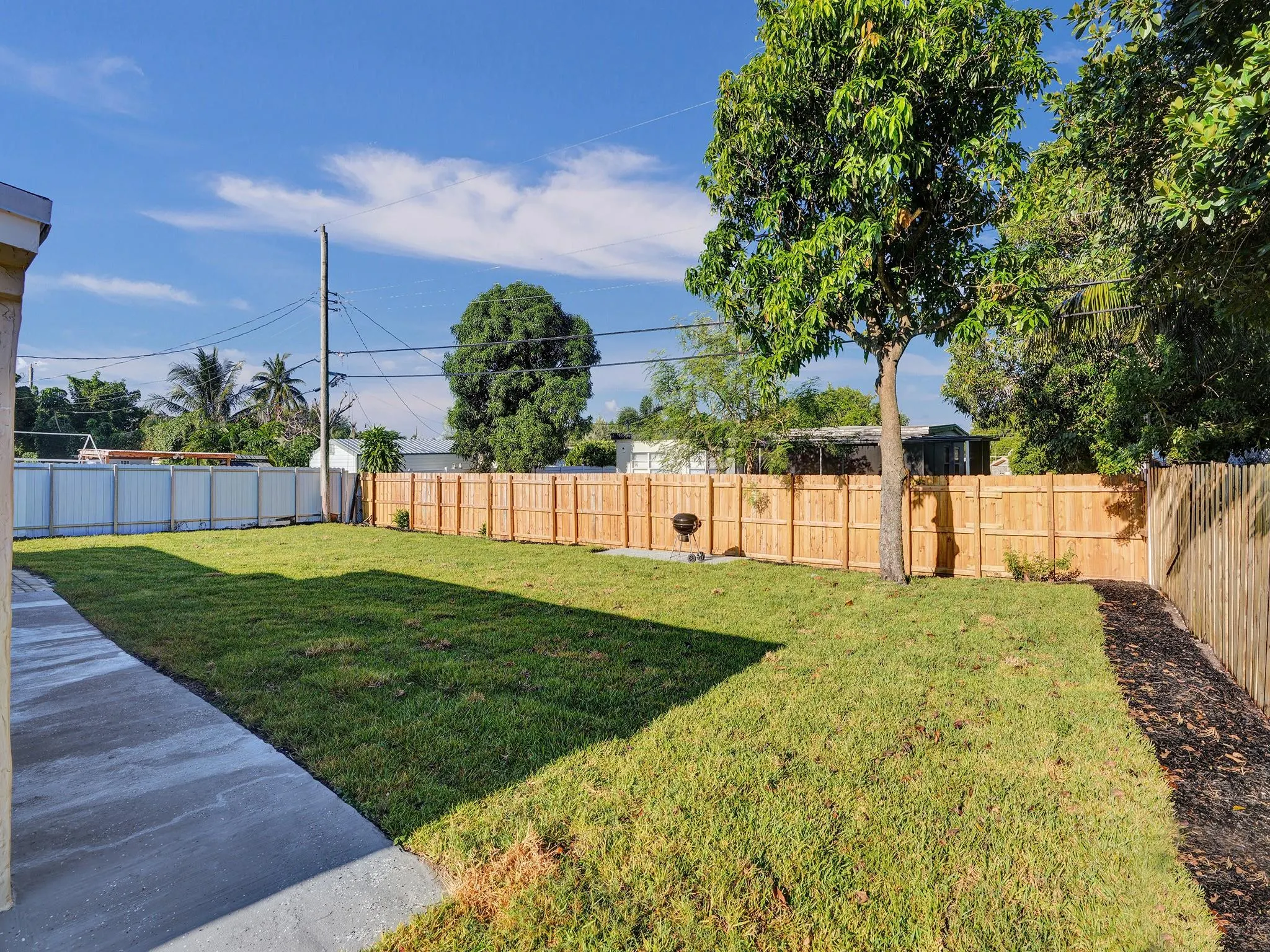 5231 NE 19th Ter