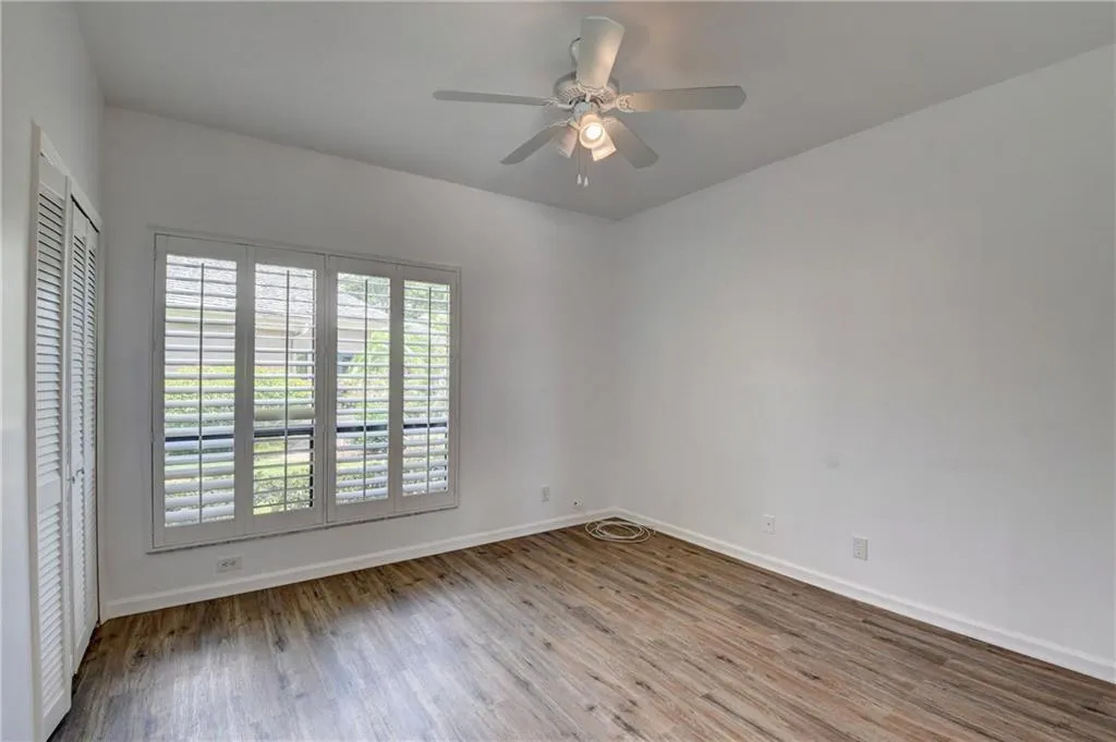 2700 NW 49th St